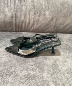 Alternative view of Luxe